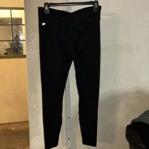 💥Black Leggings Sleek and Versatile